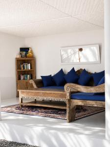 The Hidden Escapes Amed- 2BR Beachfront Villa with Direct Beach Access