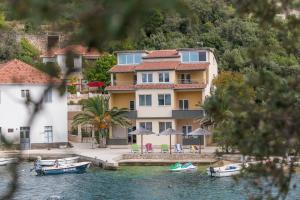 Apartments Savaro 2