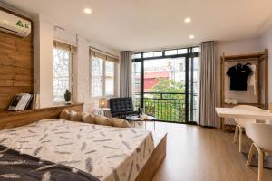Antique Studio - French Quarter, Balcony&Free Laundry