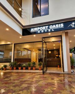 Airport Oasis Hotel