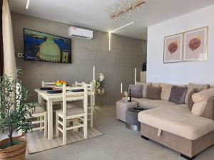 Saranda Sea View Apart