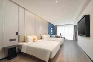 Atour Hotel Nantong Longxin Plaza