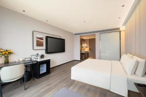 Atour Hotel Nantong Longxin Plaza