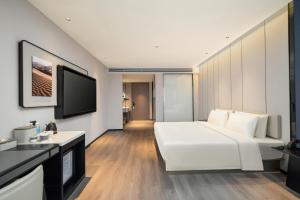 Atour Hotel Nantong Longxin Plaza
