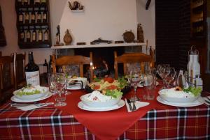 2 star hotel Family Hotel Feniks Chepelare Bulgaria