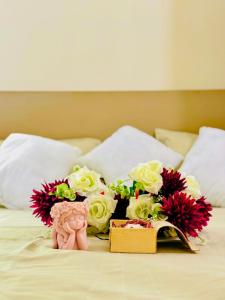 Cozy 1 BHK Flat with a city view