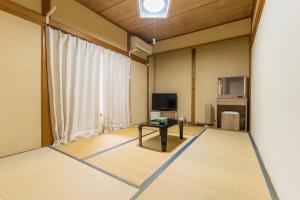 Near KIX Free Parking House Up to 12