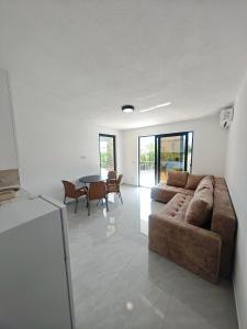 Azur Apartments Bar