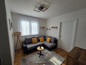 Skyline Haven with private parking garage, 4 star