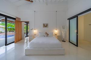 Wellness Bisous - Stunning 4BR Ubud Villa with Spa & Rice Field Views