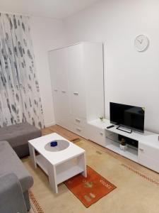 Mia Studio
