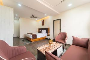 Zipp Lite Ballari - Leela Hotel & Banquets