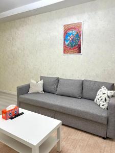 New Modern 1BR near city center