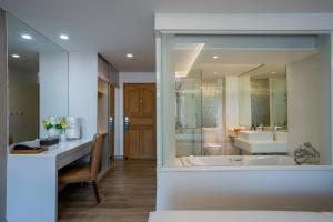 Khum Phucome Hotel -SHA Extra Plus