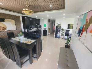 Avana Hills Tagaytay Manor Paris Suites