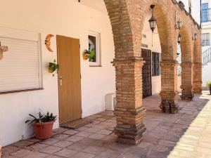 Hidden gem! 1 bedroom flat, mins walk to La Cala