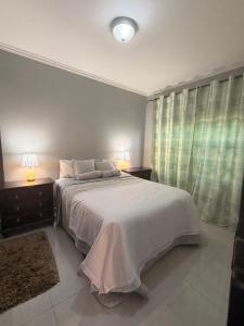 A184b Foxdale Apartment