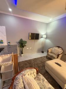 A184b Foxdale Apartment