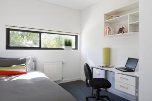 Five-Bedroom Apartment room in Western Sydney University Village - Campbelltown