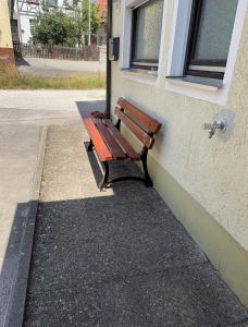 Monteure Zimmer mit 2 Betten mit großem Parkplatz