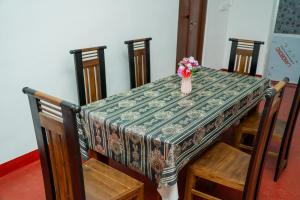 Nilaveli Beach Bungalow