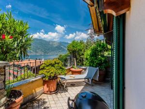 Apartment La Terrazza sul Lago by Interhome
