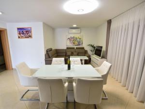 Apartment Apartment Sana 1 by Interhome