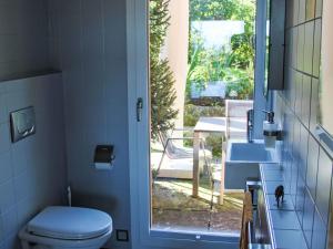 Holiday Home Lake View Hideaway by Interhome