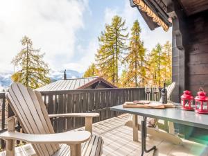 Chalet Larix by Interhome