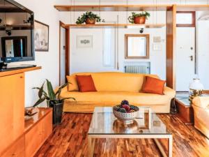 Holiday Home Sunshine by Interhome