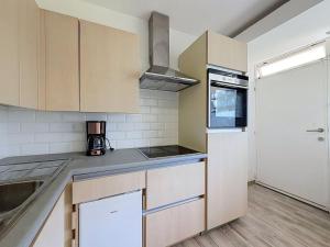 Apartment Hyacint with parking by Interhome