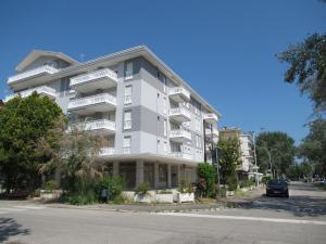 Practical studio with balcony by the beach
