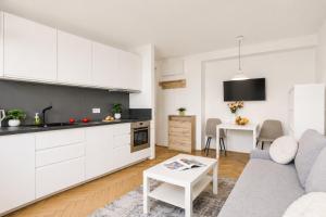 Lumina I 2-room Apart with Balcony I near Palace of Culture and Science