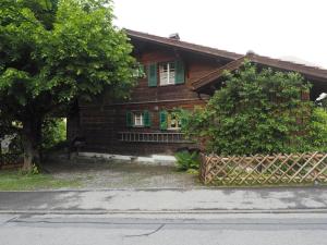 Apartment Hübeli - Kopp Appartement-Fewo- Dusche oder Bad- WC 7-Bettwohnung by Interhome