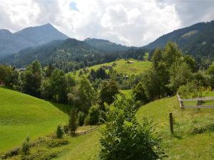 Apartment Marmotte- Chalet Appartement-Fewo- Dusche- WC 4-Bettwohnung by Interhome