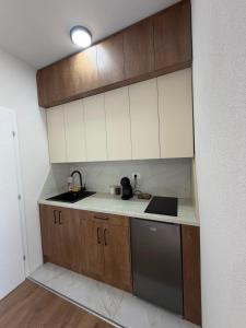 H & S Apartment