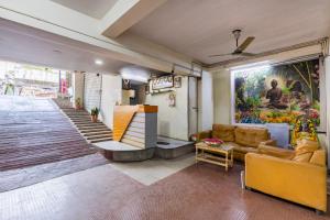Hotel Aditya Grand Inn