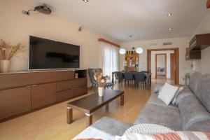 Villa 4 dormitorios 2 baños Pla Roig Calpe