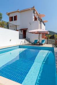 Villa DISI with private pool at the best price