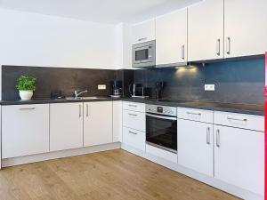 Apartment Emma - S5 by Interhome