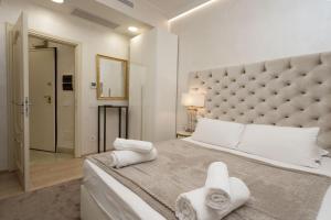 Trevi Fountain TERRACE HOUSE III