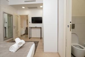 Trevi Fountain TERRACE HOUSE III