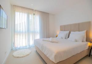 Beautiful Seafront Split Villa 9 Bedrooms Bellamar Vista Retreat