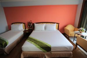 Superior Double or Twin Room room in Karnmanee Palace Hotel