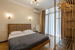Cozy Apartment In Central Rustaveli