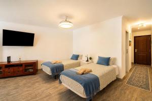 Santiago Suite