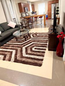Bright Comfortable 3-Bedroom Apartment, Free Parking, Near Spa Le Finlandais