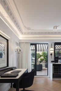 Exclusive Serviced Penthouse - Kolonaki by etouri