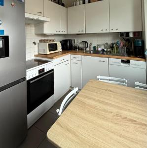 Quiet apartment near UN, Airport and shopping mall with parking