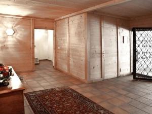 Apartment Drive - Nr- 3 Appartement-Fewo- Dusche oder Bad- WC 6-Bettwohnung by Interhome